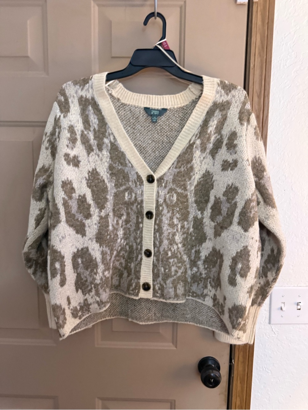 Terra & Sky Cream and Taupe Leopard V-Neck Button Cardigan